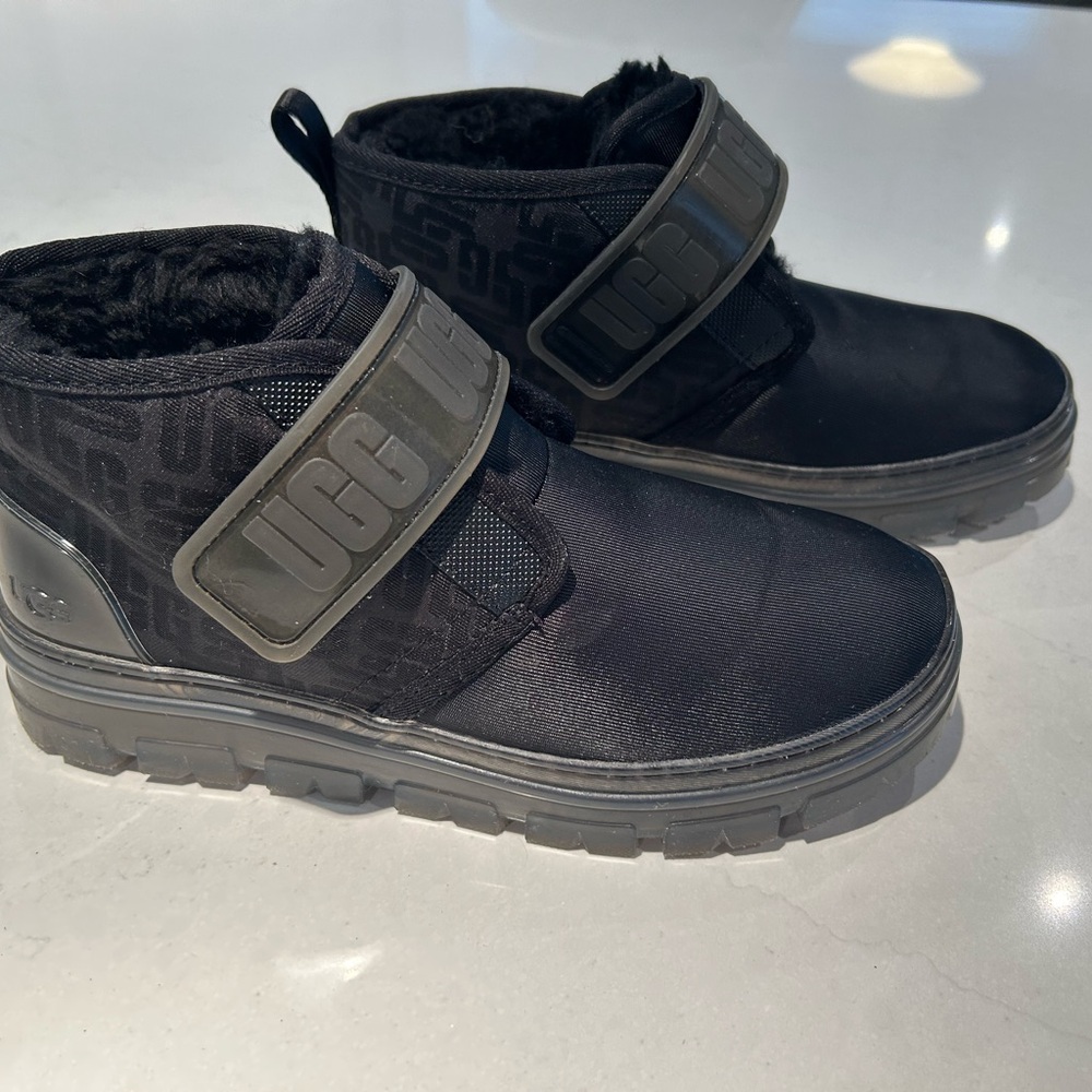 UGG Womens boots